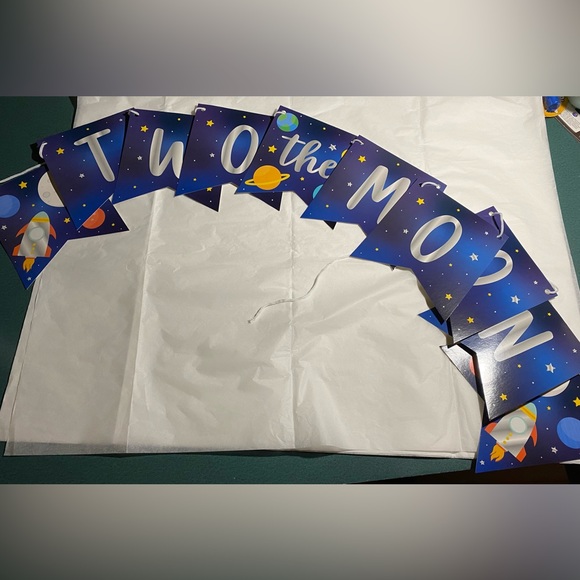 “Two” the Moon party decor - Picture 4 of 5